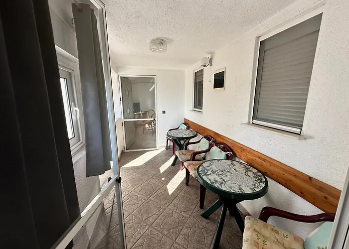 شقة Family Near Petrcane - Quiet & Central- Unit 1